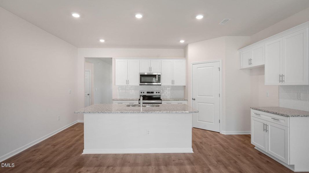 75-tobacco-woods-013