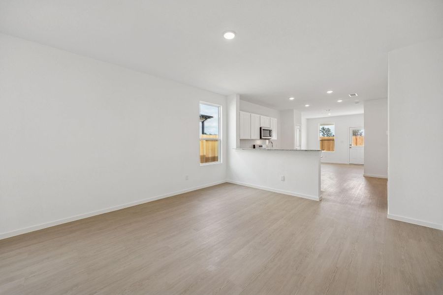 Spacious, unfurnished interior of a new home in Montgomery Bend, Montgomery (Image 21). Spacious, unfurnished interior of a new home in Montgomery Bend, Montgomery (Image 21).