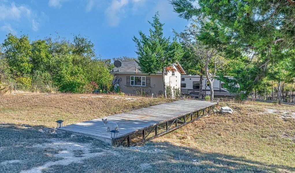 Image 16 of a home in . Image 16 of a home in .