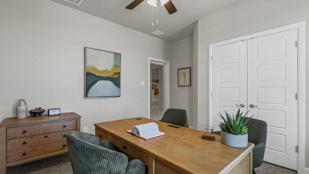 Furnished interior view inside a new home in Treeline, Justin (Image 31).