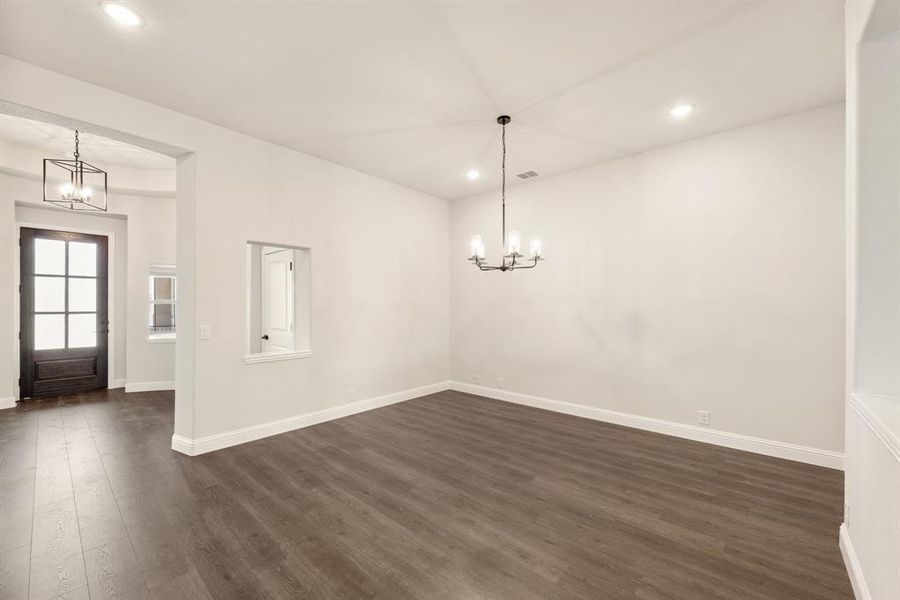 Spacious, unfurnished interior of a new home in Homestead at Daniel Farms, DeSoto (Image 33).