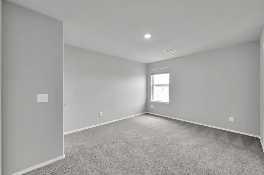 Image 9 of a home in Hidden Creek.