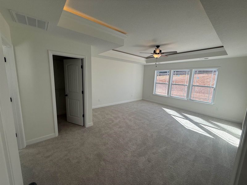 Spacious, unfurnished interior of a new home in Mills Gin, Campobello (Image 14).