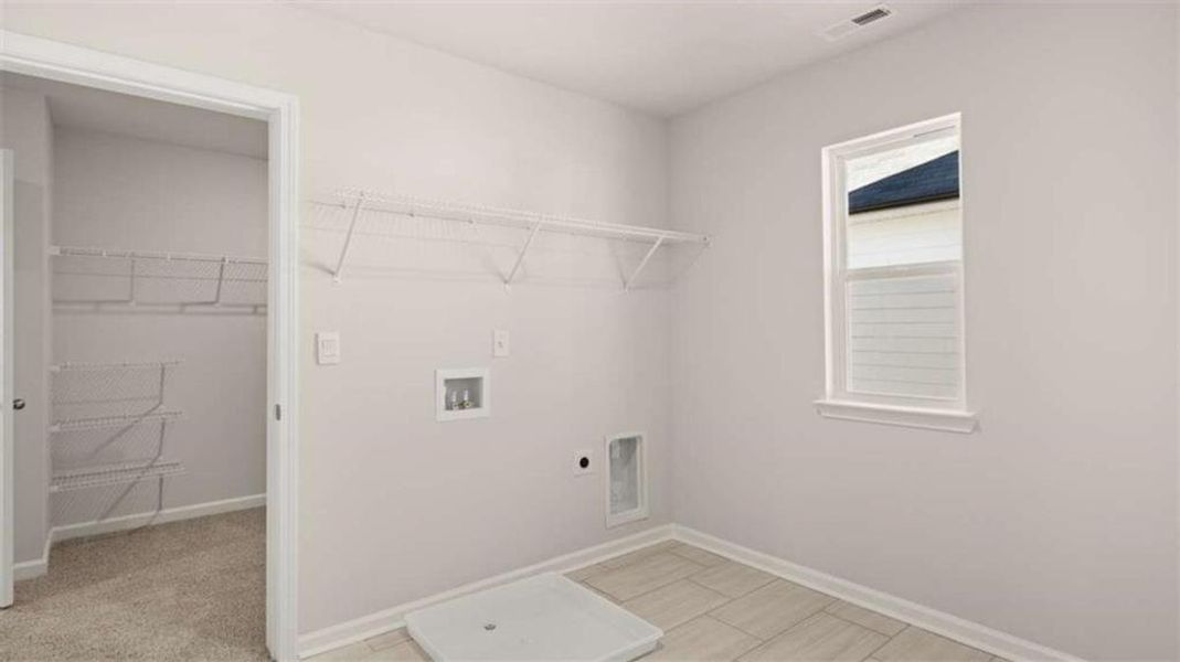 Spacious, unfurnished interior of a new home in Water Oak Estates, Lawrenceville (Image 30). Spacious, unfurnished interior of a new home in Water Oak Estates, Lawrenceville (Image 30).