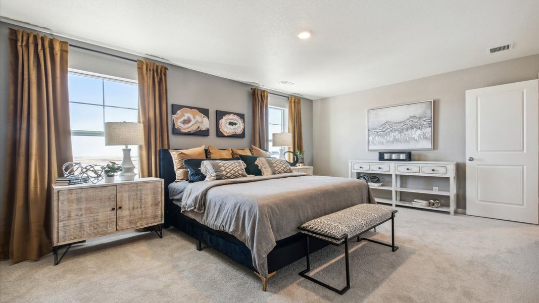 Furnished interior view inside a new home in Settlers Crossing, Commerce City (Image 13). Furnished interior view inside a new home in Settlers Crossing, Commerce City (Image 13).