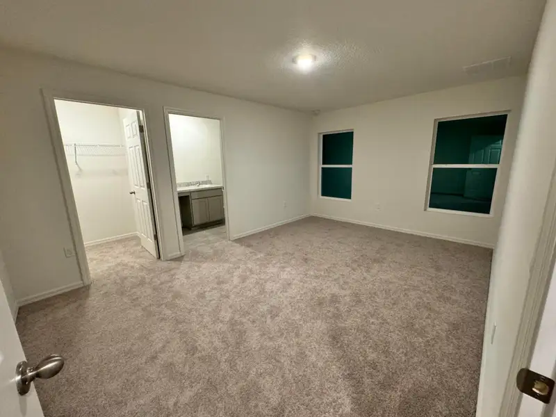 0394AD82-B2F6-431E-99D9-BE00D04D97CC