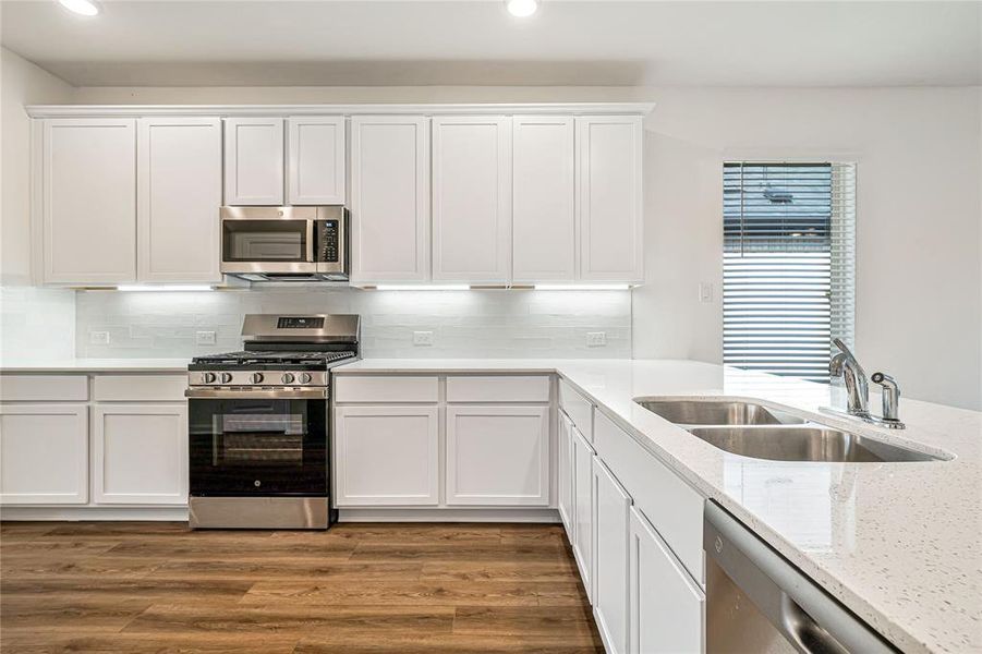 Furnished interior view inside a new home in La Terra, Celina (Image 10).
