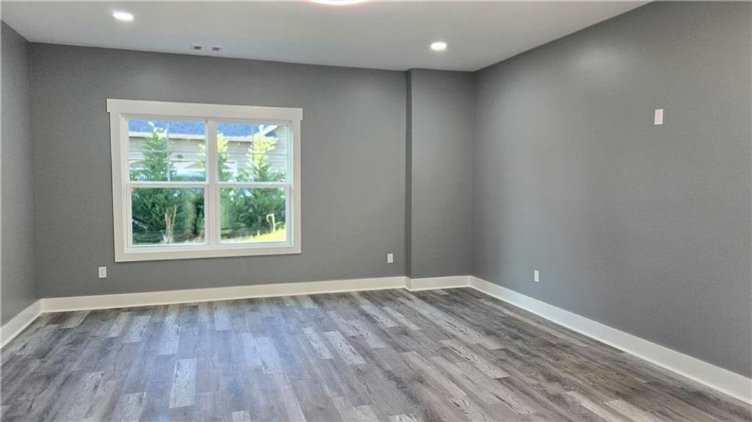 Spacious, unfurnished interior of a new home in , Talmo (Image 24). Spacious, unfurnished interior of a new home in , Talmo (Image 24).