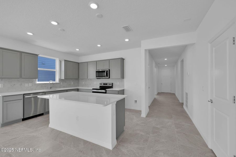 Furnished interior view inside a new home in Hyland Trail, Green Cove Springs (Image 7). Furnished interior view inside a new home in Hyland Trail, Green Cove Springs (Image 7).