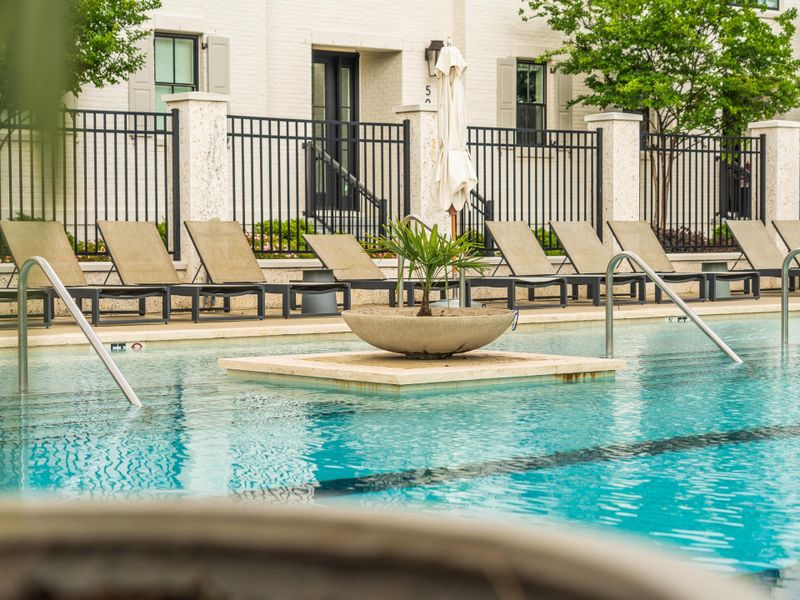 Community amenities in , Charleston (Image 25).