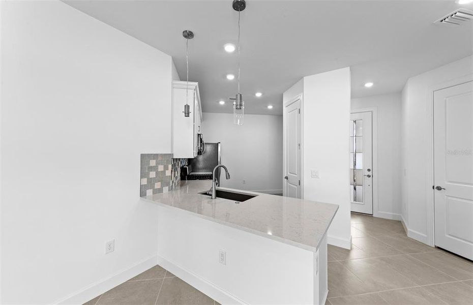 Furnished interior view inside a new home in Del Webb Catalina, Lakewood Ranch (Image 11). Furnished interior view inside a new home in Del Webb Catalina, Lakewood Ranch (Image 11).