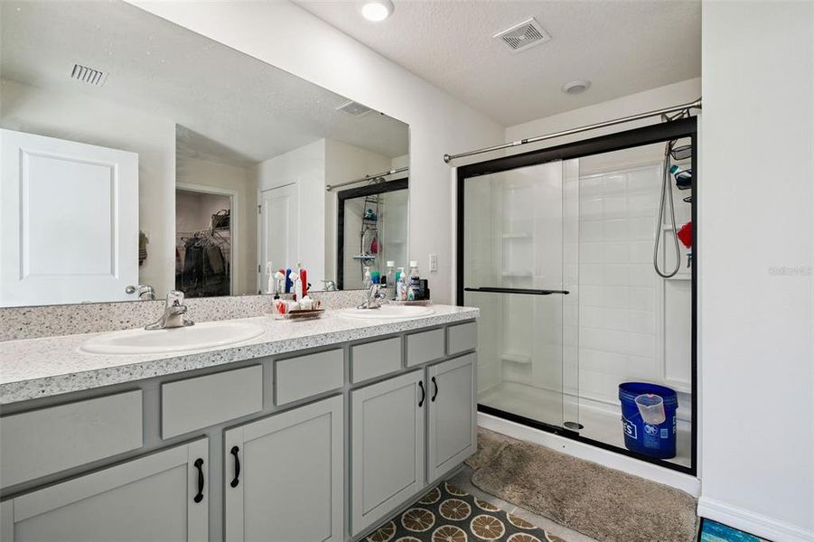 Furnished interior view inside a new home in River Park, Temple Terrace (Image 41).