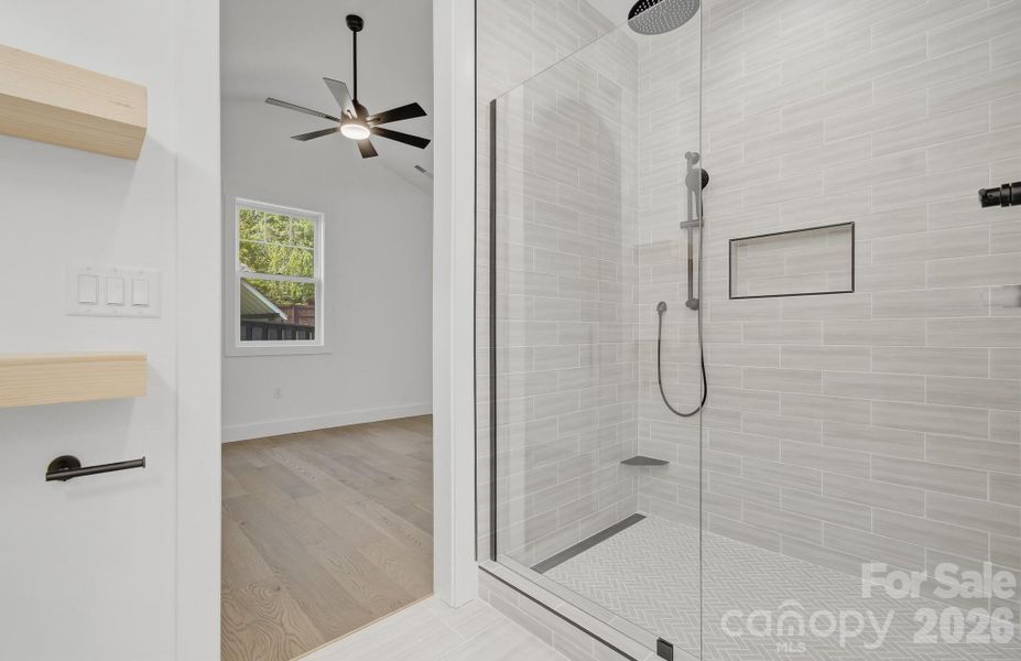 Image 35 of a home in .