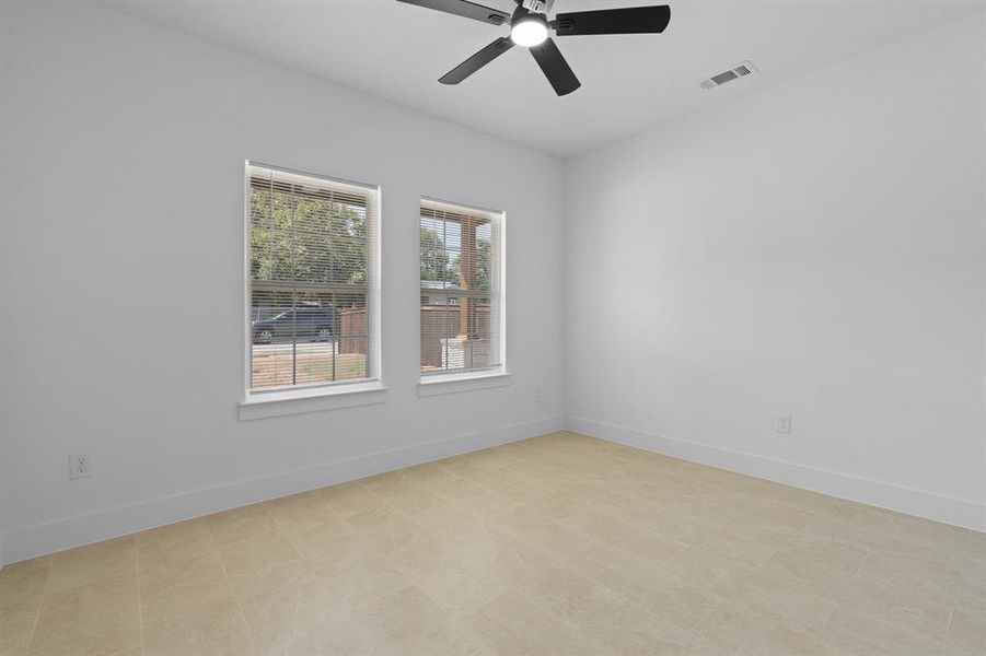 Spacious, unfurnished interior of a new home in , Fort Worth (Image 23).
