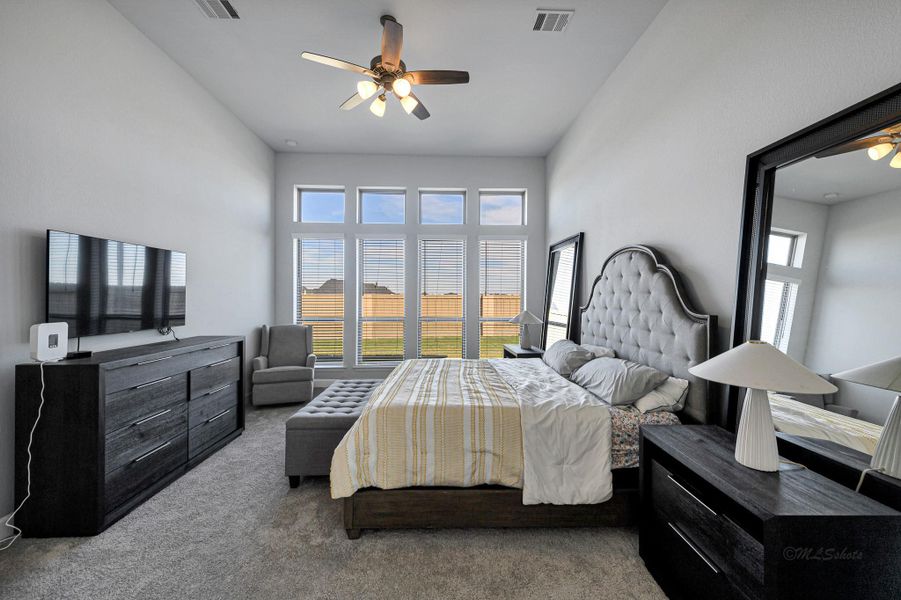 Furnished interior view inside a new home in Cross Creek West 55', Fulshear (Image 10). Furnished interior view inside a new home in Cross Creek West 55', Fulshear (Image 10).