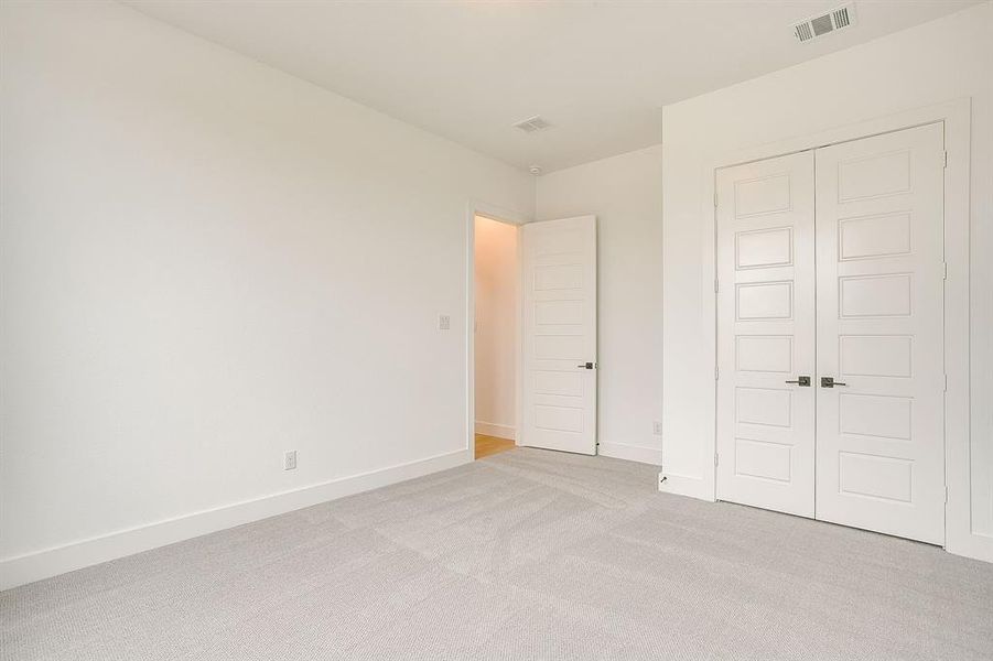 Spacious, unfurnished interior of a new home in Talon Hills, Fort Worth (Image 21). Spacious, unfurnished interior of a new home in Talon Hills, Fort Worth (Image 21).