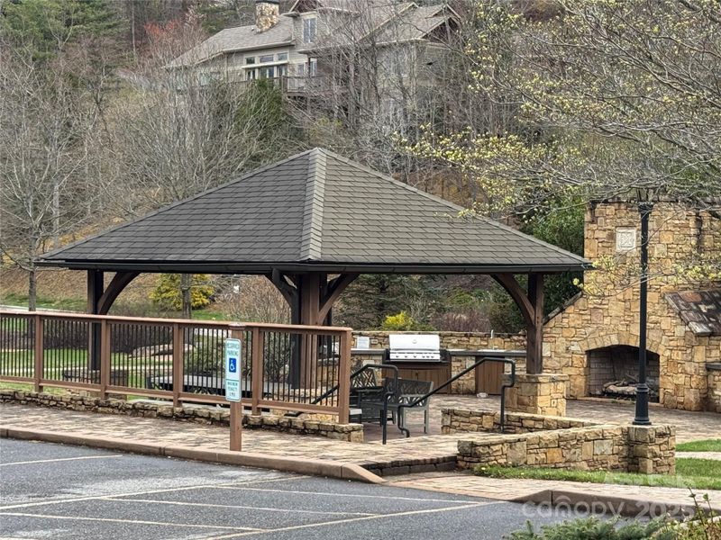 Image 16 of a home in .