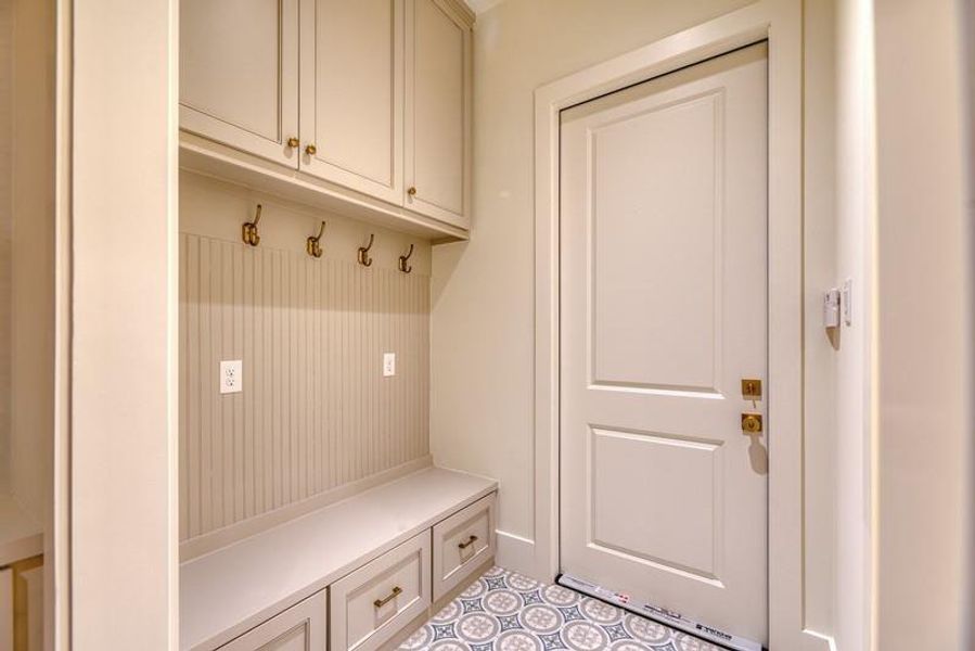 mud room off garage