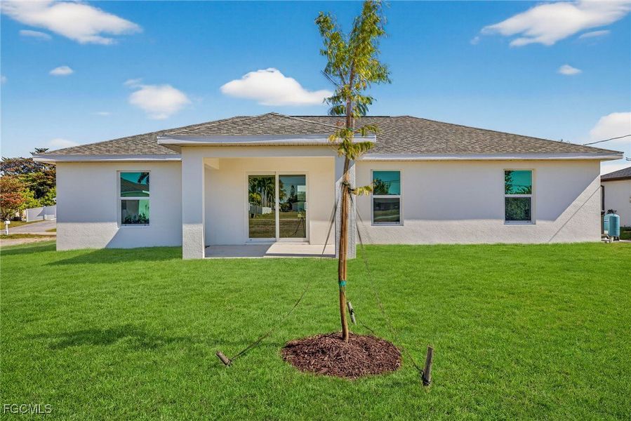Exterior details and patio area of a home in Cape Coral, Cape Coral (Image 18).