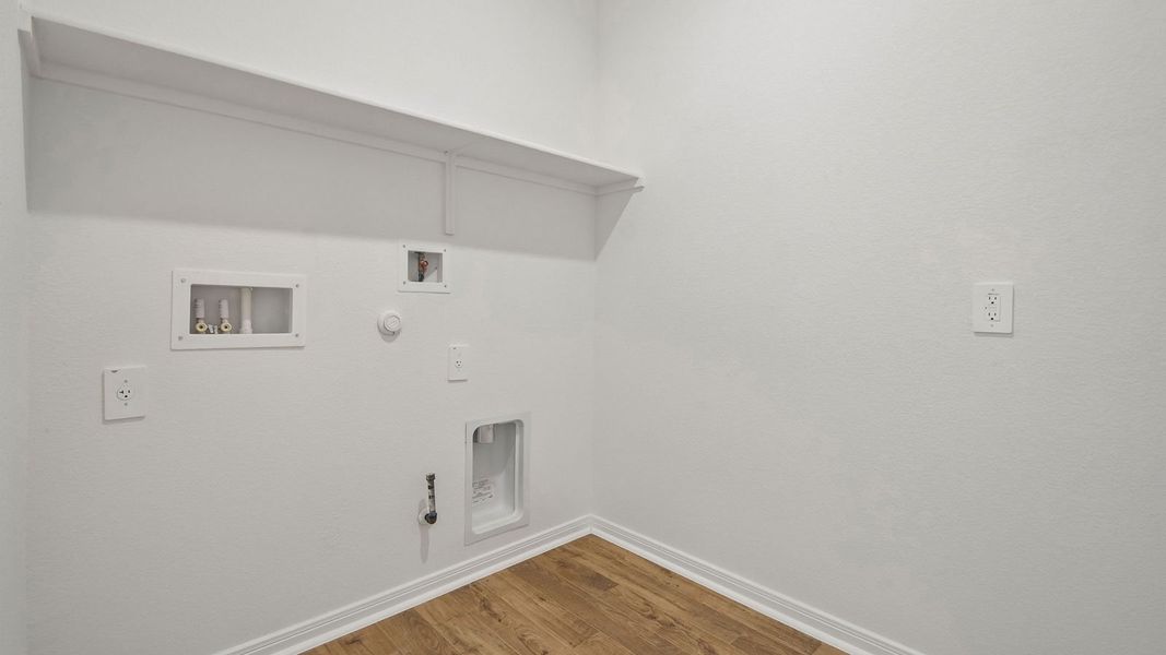 Spacious, unfurnished interior of a new home in Prairie Lakes, Buda (Image 23).
