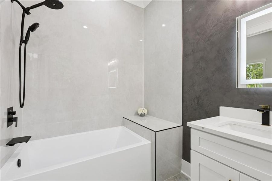 Image 39 of a home in .