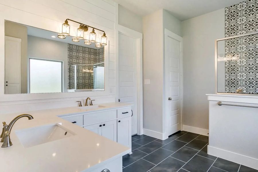 Representative furnished interior of a home built from the The Finley by Elmwood Custom Homes in Byrum Ranch, Maypearl (Image 21).