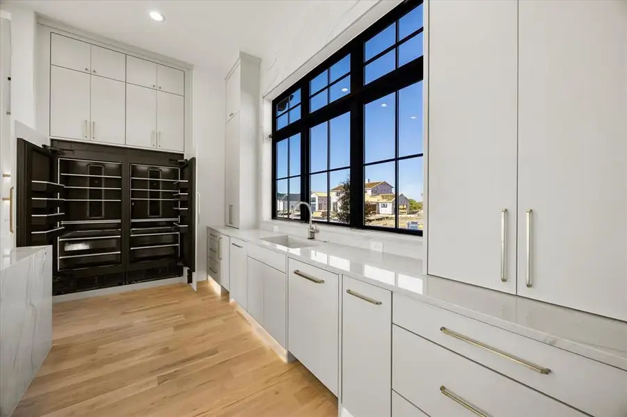 Furnished interior view inside a new home in , Heath (Image 11).