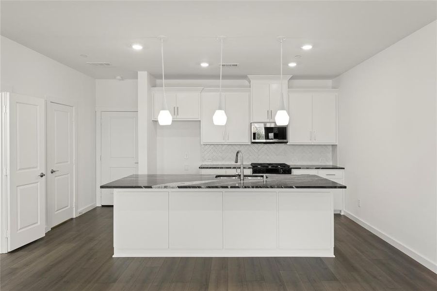 Furnished interior view inside a new home in Ten Mile Creek, Celina (Image 12).