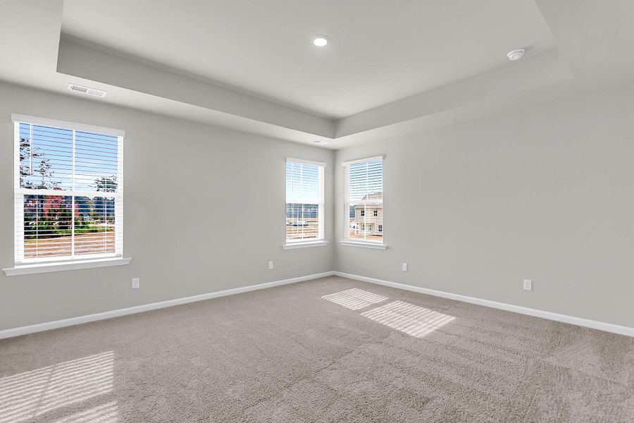 Spacious, unfurnished interior of a new home in Wildcat Chase, Summerville (Image 14).