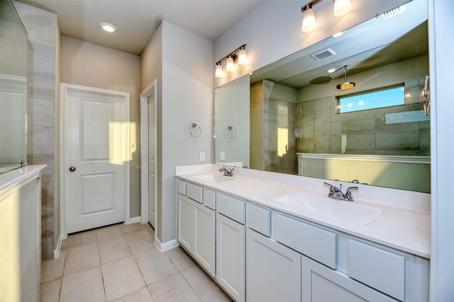 Furnished interior view inside a new home in , Bonney (Image 8).