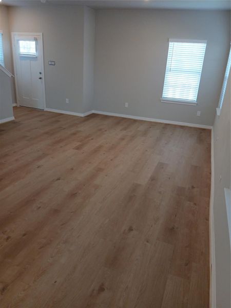 Spacious, unfurnished interior of a new home in , Houston (Image 13).