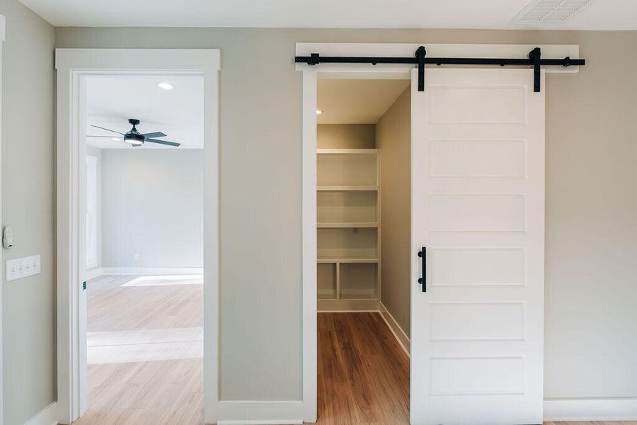 Spacious, unfurnished interior of a new home in , Walterboro (Image 25).