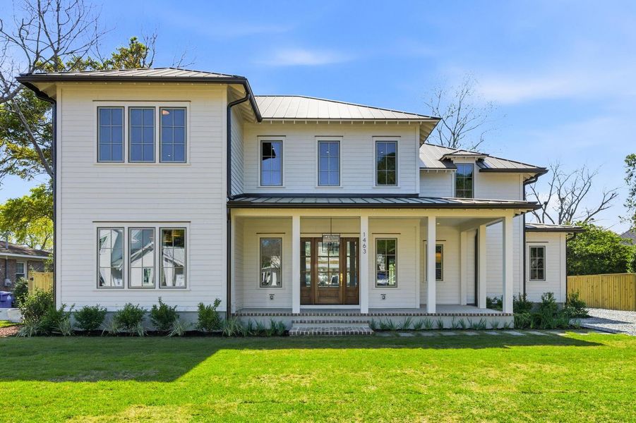 Exterior details and patio area of a home in , Mount Pleasant (Image 3).