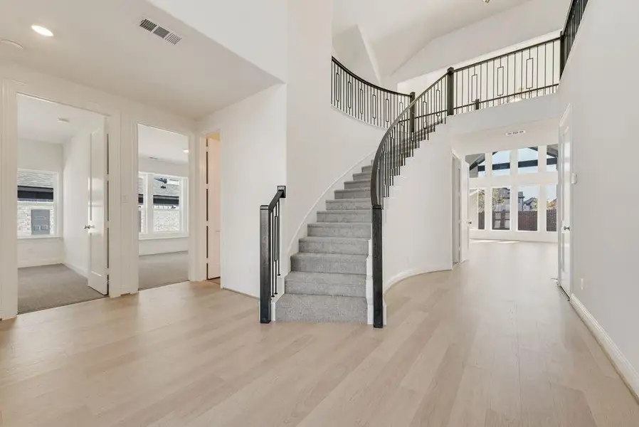 Spacious, unfurnished interior of a new home in Chatham Reserve, Providence Village (Image 11). Spacious, unfurnished interior of a new home in Chatham Reserve, Providence Village (Image 11).