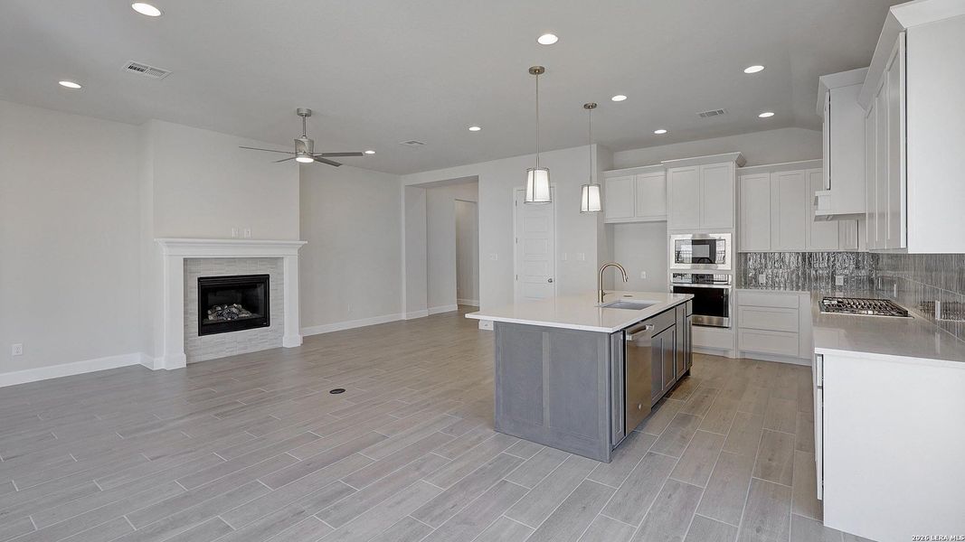 Furnished interior view inside a new home in Esperanza, Boerne (Image 12).