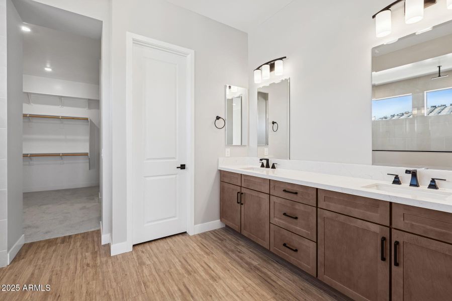 L53-HDR018 L53-HDR018