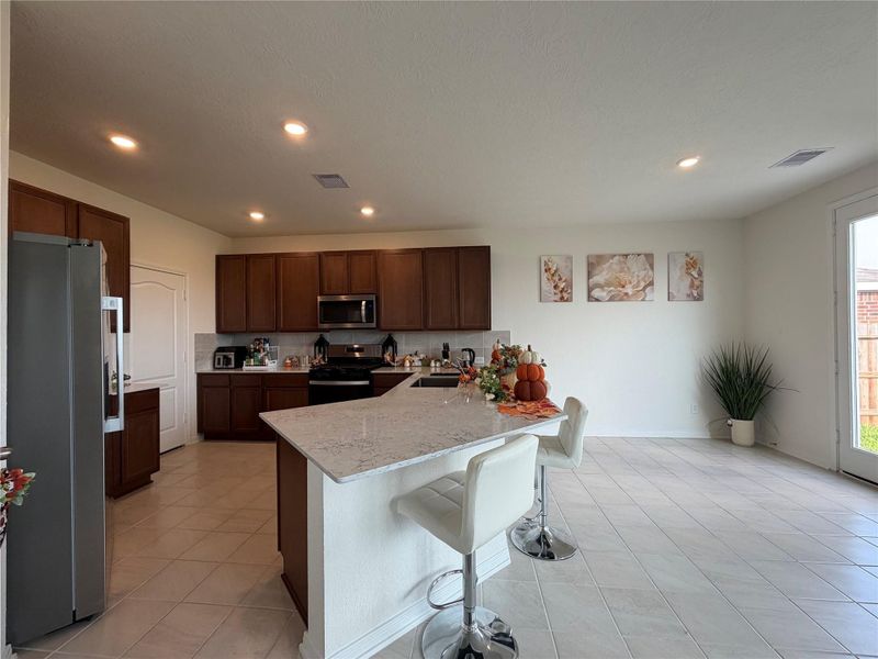 Furnished interior view inside a new home in , Katy (Image 10).