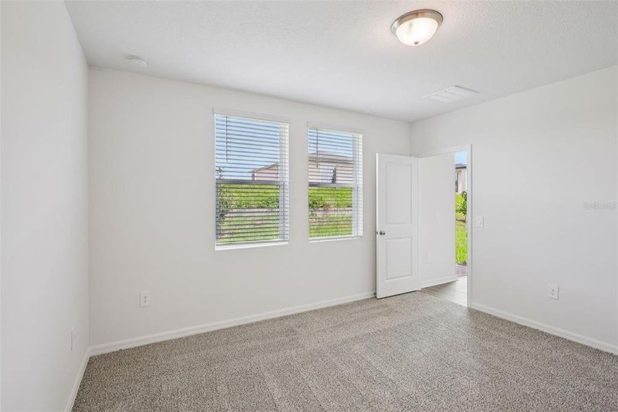 Spacious, unfurnished interior of a new home in Hamilton Bluff - Classic Series, Lake Hamilton (Image 29).