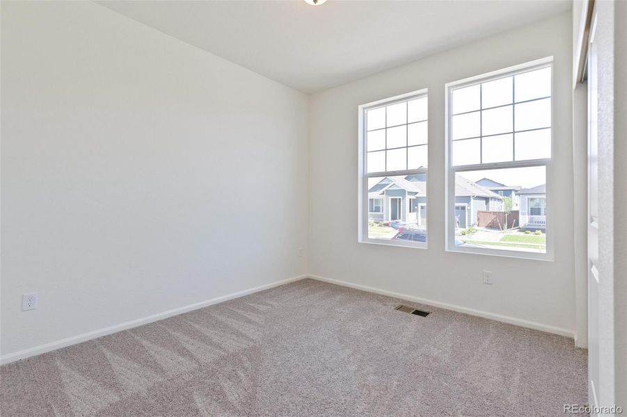 Spacious, unfurnished interior of a new home in Farmlore, Brighton (Image 16).