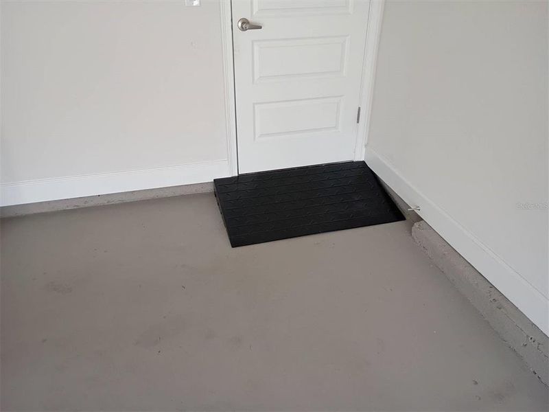 Image 86 of a home in .