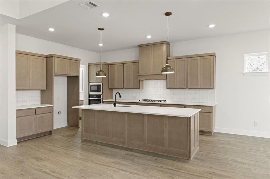 11. 605 Bunchberry - Kitchen (2)