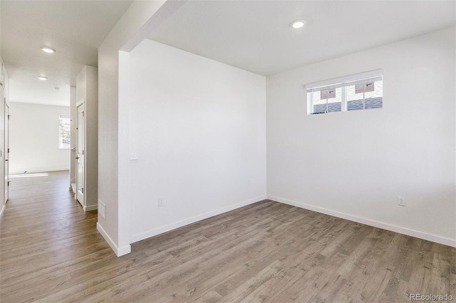 Spacious, unfurnished interior of a new home in Silver Peaks, Lochbuie (Image 18). Spacious, unfurnished interior of a new home in Silver Peaks, Lochbuie (Image 18).