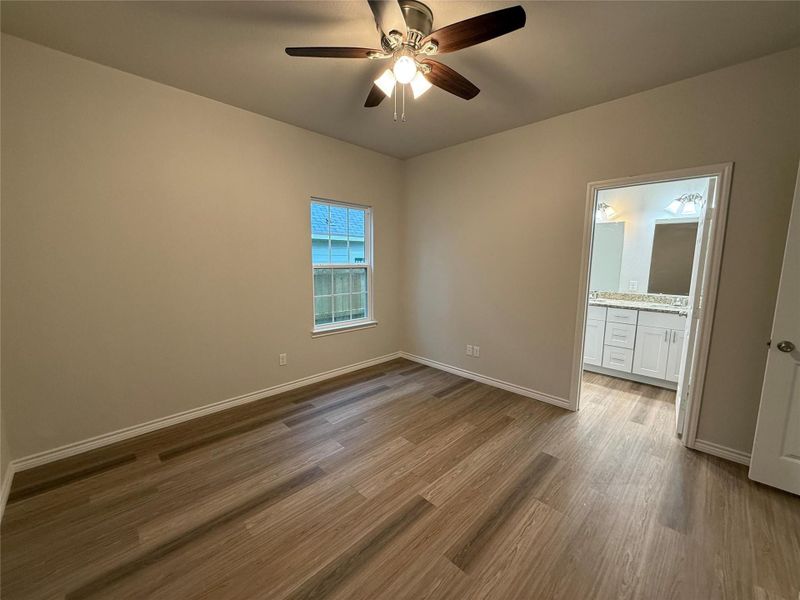 Spacious, unfurnished interior of a new home in , Longview (Image 11).