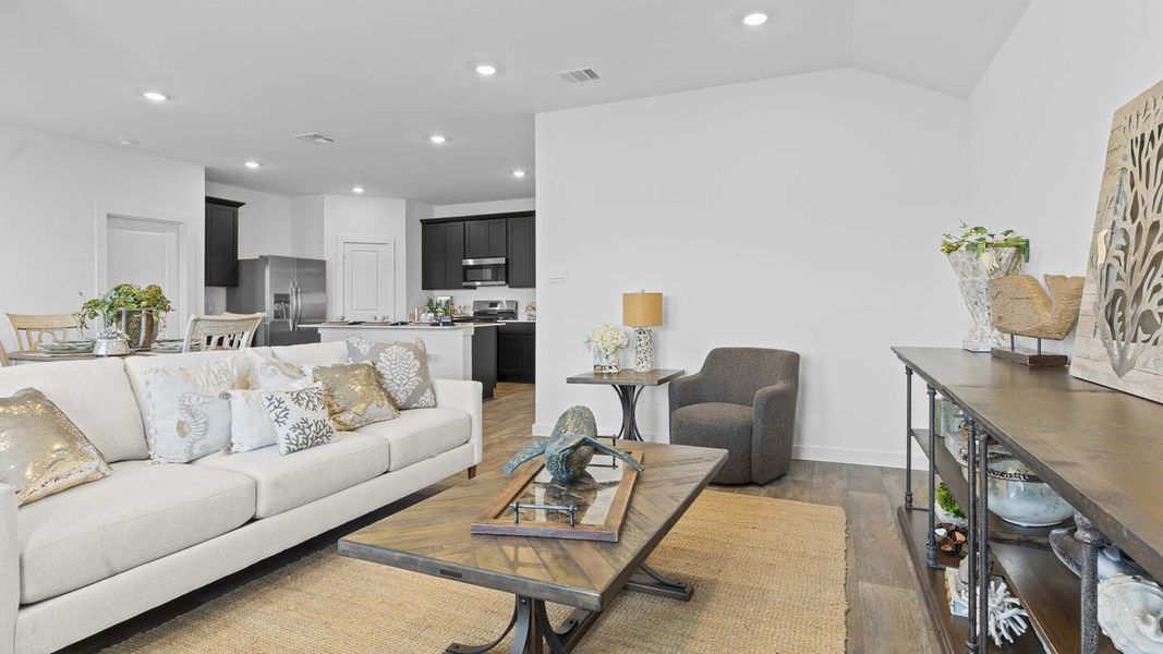 Furnished interior view inside a new home in Evergreen, Rosenberg (Image 13).