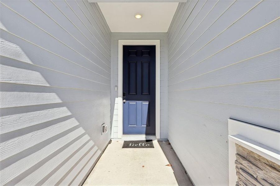 Exterior details and patio area of a home in , Palm Coast (Image 4).