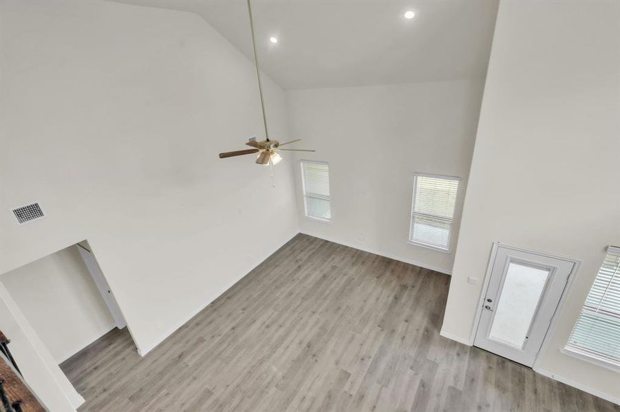 Spacious, unfurnished interior of a new home in The Landing at Hidden Lakes, McKinney (Image 26).