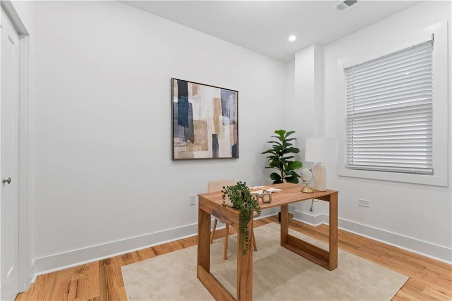 Furnished interior view inside a new home in , Atlanta (Image 25). Furnished interior view inside a new home in , Atlanta (Image 25).