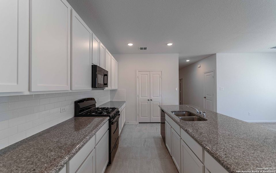 Image 15 of a home in Red Hawk Landing.