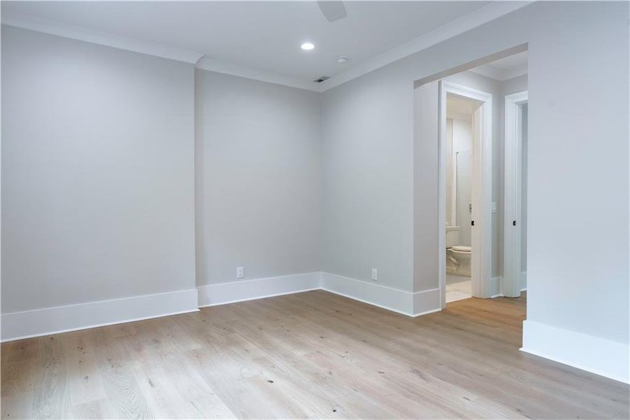 Spacious, unfurnished interior of a new home in , Atlanta (Image 18).