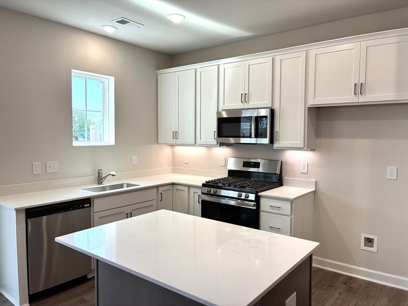 Furnished interior view inside a new home in Holly Ridge, Greenville (Image 5). Furnished interior view inside a new home in Holly Ridge, Greenville (Image 5).